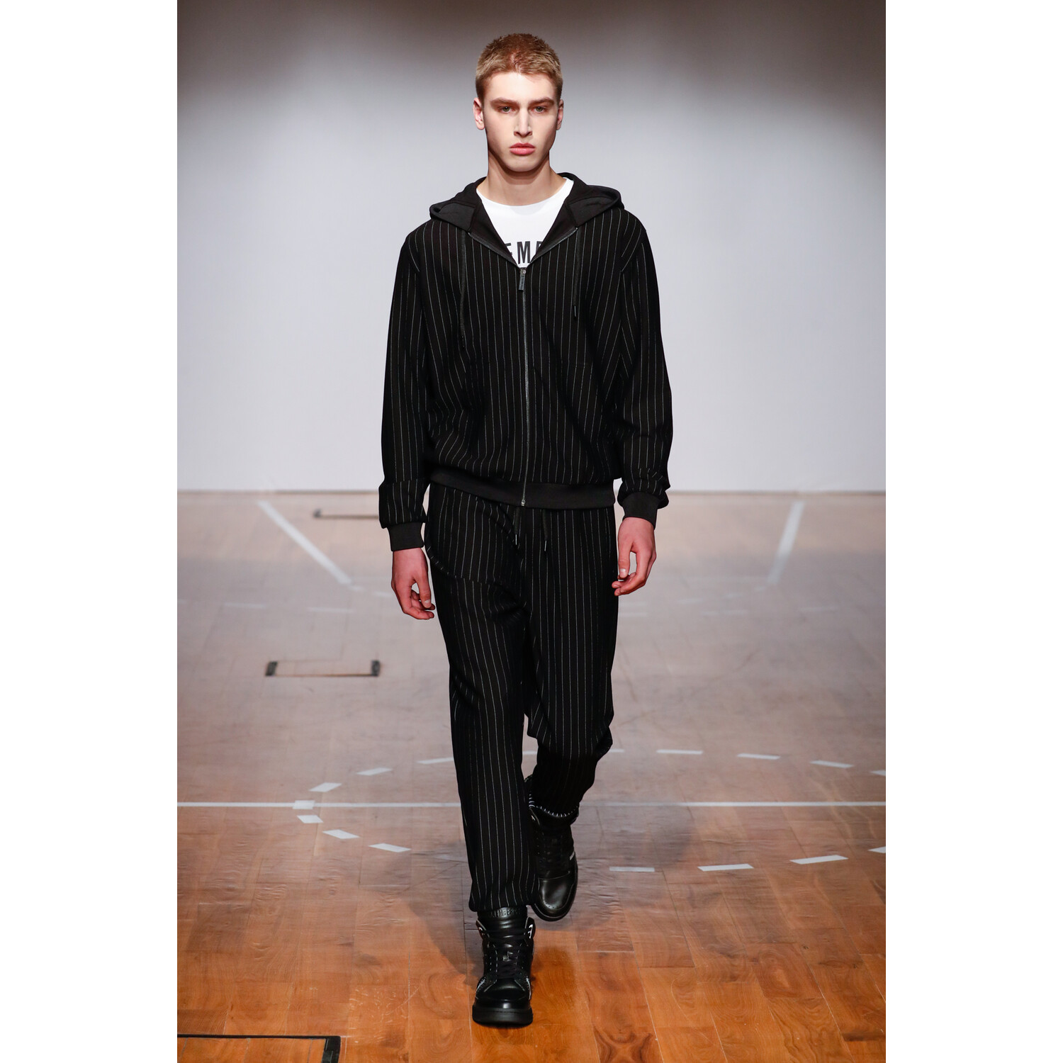 Фото Bikkembergs Pre-Fall 2020 / Bikkembergs осень-зима 2020